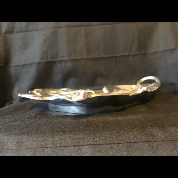 Lion platter: large silver metal raised decor or bowl: Mariposa made in Mexico - Picture 4 of 9